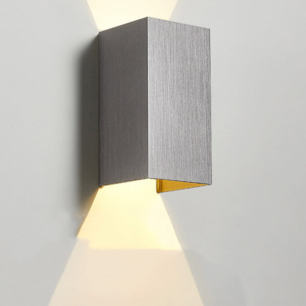Lampe murale LED en aluminium rectangulaire de simplicité moderne pour salon 