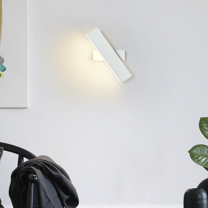 Moderne minimalistische drehbare rechteckige Acryl-Aluminium-LED-Wandleuchte für das Wohnzimmer 