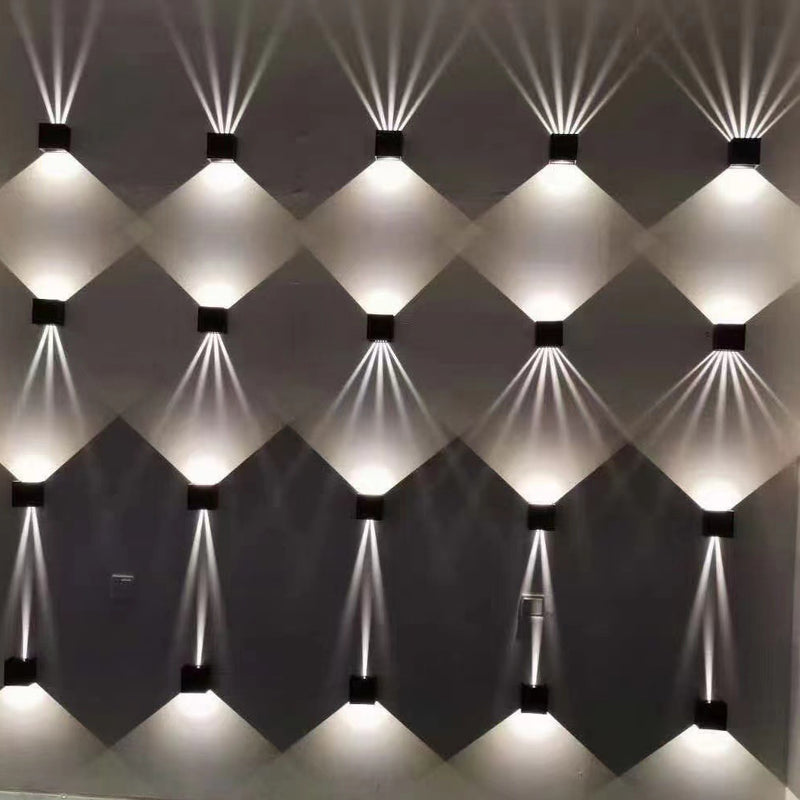 Applique murale LED carrée en aluminium minimaliste moderne pour patio extérieur 