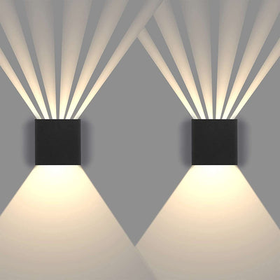 Applique murale LED carrée en aluminium minimaliste moderne pour patio extérieur 