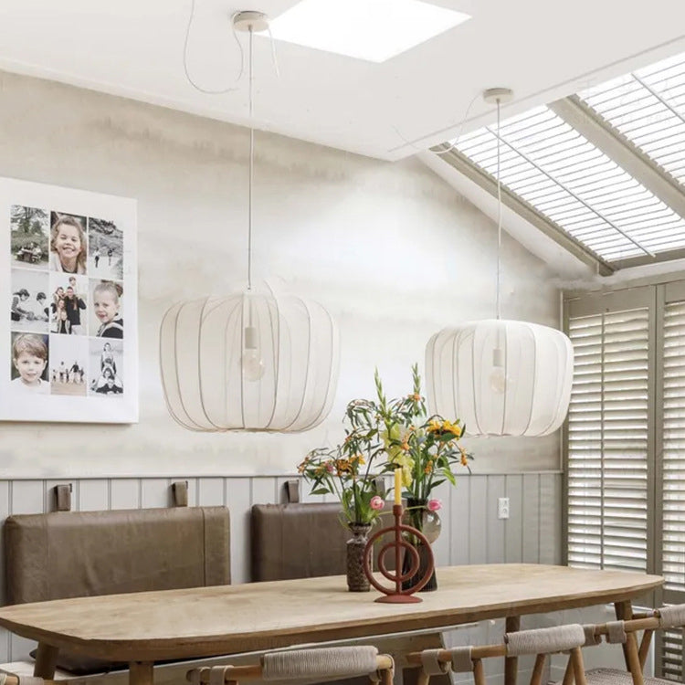 Traditionelle französische runde Apfelstoff-Eisen-1-Licht-Pendelleuchte für das Wohnzimmer 