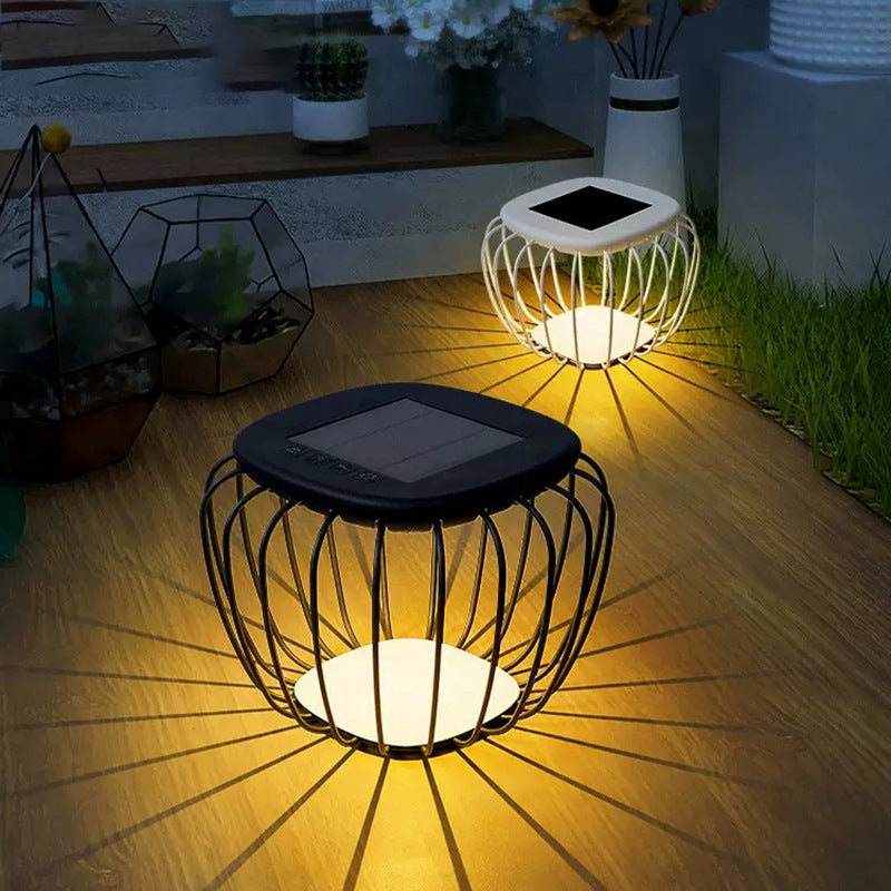 Paysage extérieur LED carré creux minimaliste moderne solaire étanche PE fer pour patio extérieur 