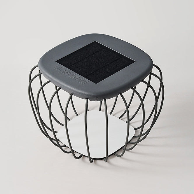 Paysage extérieur LED carré creux minimaliste moderne solaire étanche PE fer pour patio extérieur 