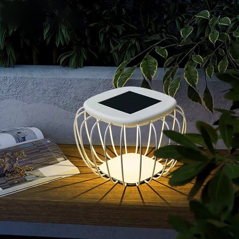 Paysage extérieur LED carré creux minimaliste moderne solaire étanche PE fer pour patio extérieur 