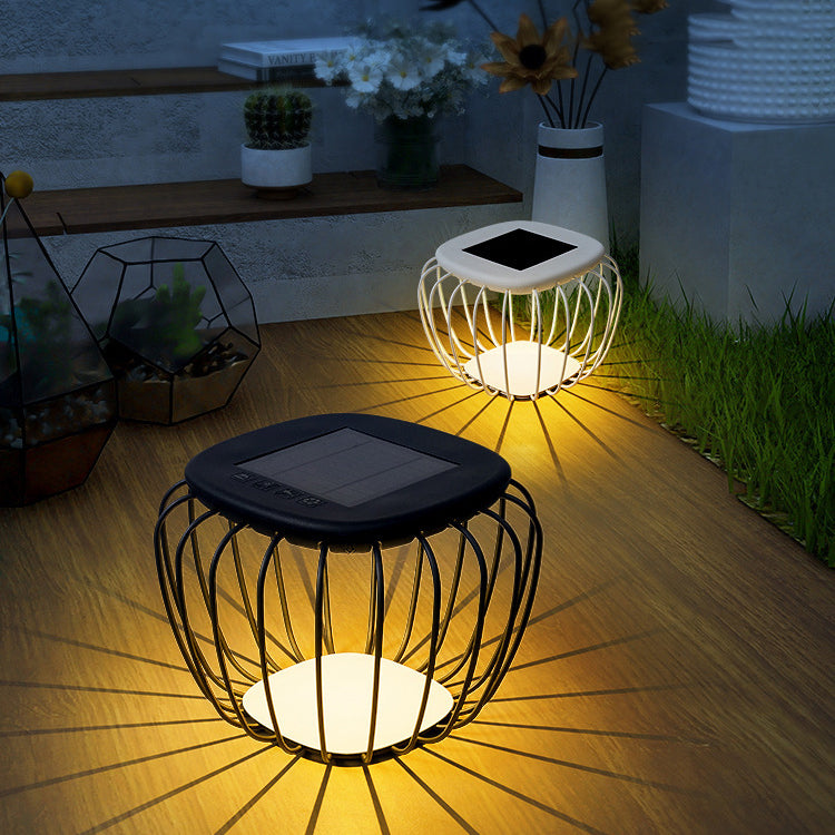 Paysage extérieur LED carré creux minimaliste moderne solaire étanche PE fer pour patio extérieur 