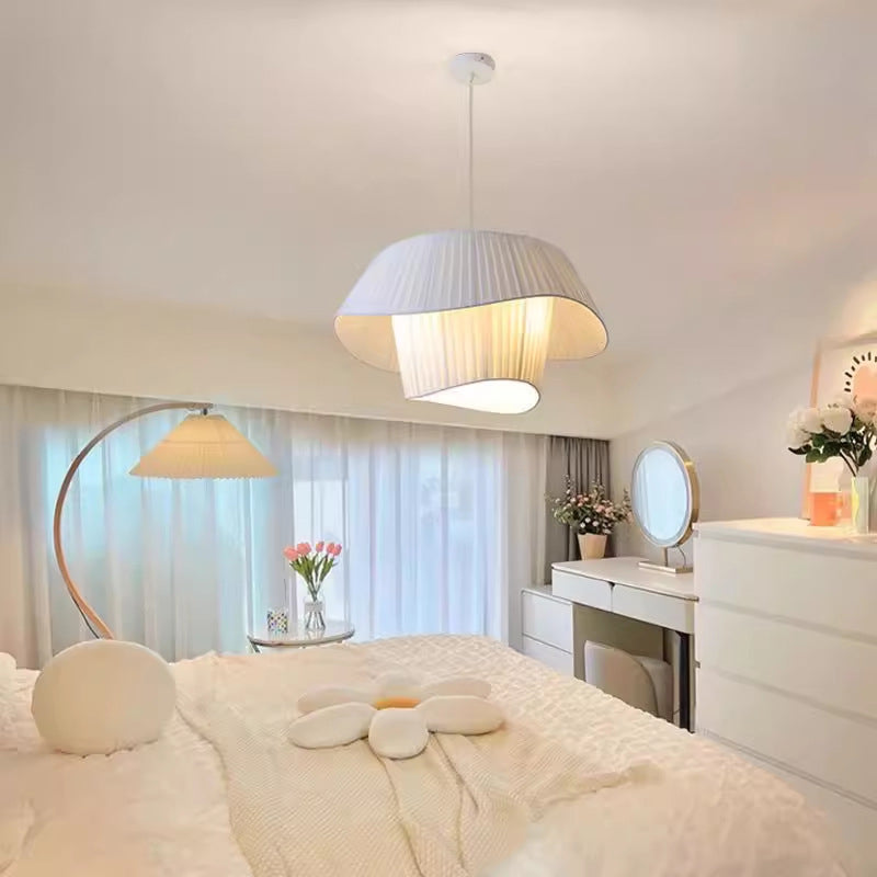 Lustre en fer à 3 lumières avec tissu à vagues rondes en crème traditionnelle française pour salon 