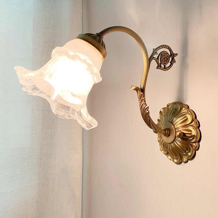 Lámpara de Aplique de Pared de 1 Luz de Latón y Vidrio Floral Rosa Tradicional Francesa para Sala de Estar 
