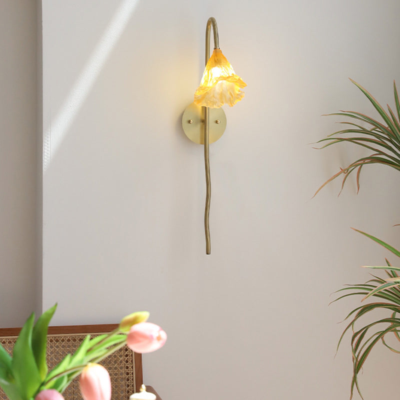 Traditionelle chinesische lang ausgestellte Blume glasierte Kupfer 1-Licht Wandleuchte für das Wohnzimmer 