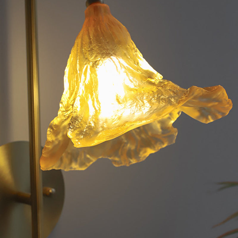 Traditionelle chinesische lang ausgestellte Blume glasierte Kupfer 1-Licht Wandleuchte für das Wohnzimmer 