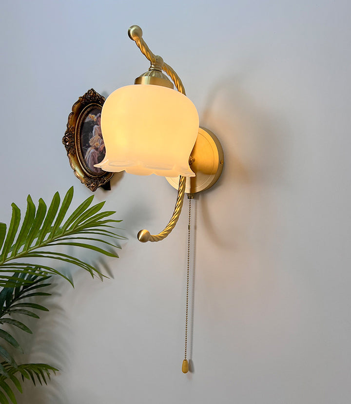 Lámpara Aplique de Pared de 1 Luz de Cobre con Cristal Curvo en Forma de Vaina Redonda Francesa Tradicional para Sala de Estar 