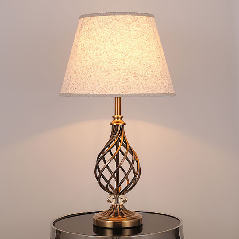 Lampe de table contemporaine scandinave en tube rond creux plié en tissu cristal fer 1 lumière pour salon 