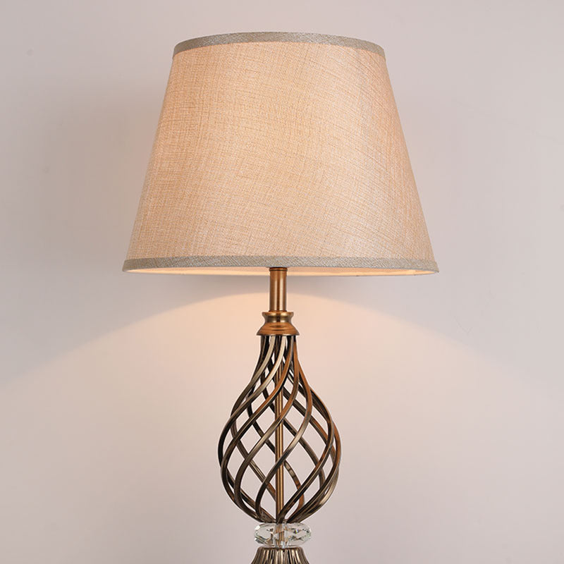 Lampe de table contemporaine scandinave en tube rond creux plié en tissu cristal fer 1 lumière pour salon 