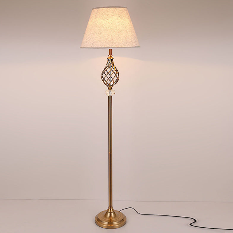 Lampe de sol contemporaine scandinave en fer cristal avec tissu ajouré rond 1 lumière pour chambre à coucher 