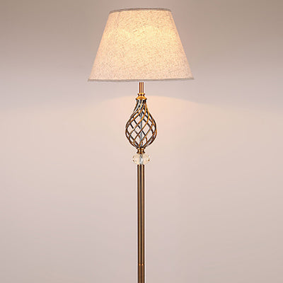 Lampe de sol contemporaine scandinave en fer cristal avec tissu ajouré rond 1 lumière pour chambre à coucher 