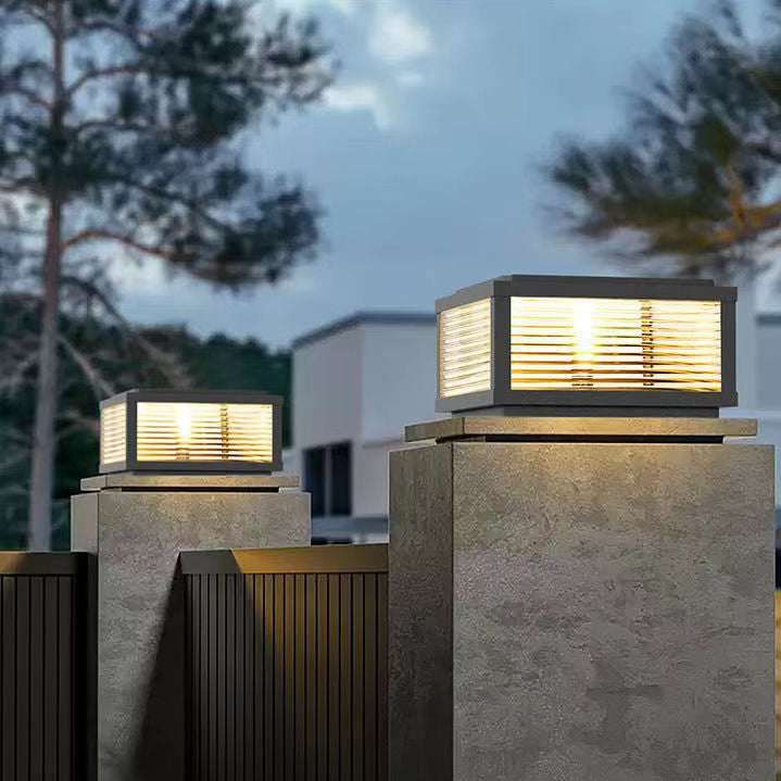 Carré Minimaliste Moderne à Rayures en Fer Galvanisé et Acier Inoxydable avec LED Solaire pour Paysage Extérieur pour Patio Extérieur 