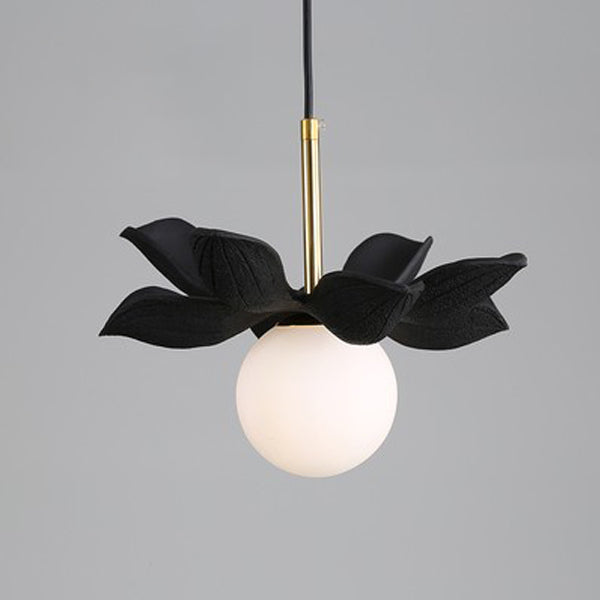 Lustre suspendu à une lumière en métal résine verre feuille personnalisé Orb créatif contemporain pour salon 