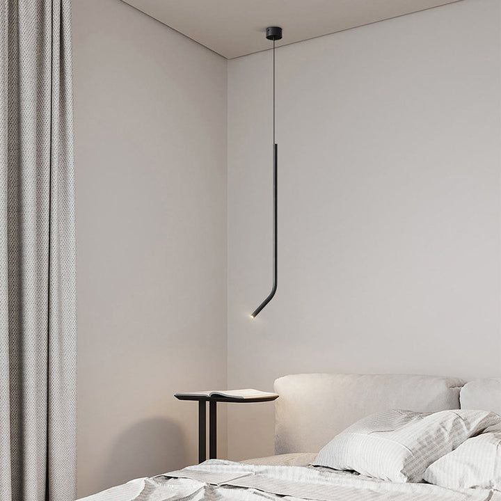 Zeitgenössische skandinavische lange LED-Pendelleuchte aus Messing für das Wohnzimmer 