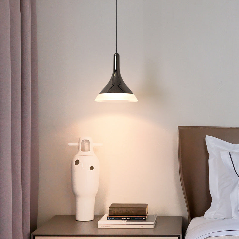 Lampe suspendue LED en acrylique et aluminium cylindrique conique ronde contemporaine scandinave pour salon 
