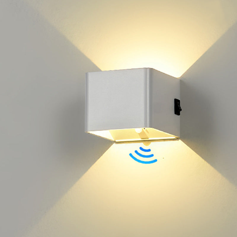 Moderne minimalistische quadratische Acryl-LED-Wandleuchte für das Wohnzimmer 