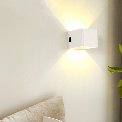 Moderne minimalistische quadratische Acryl-LED-Wandleuchte für das Wohnzimmer 