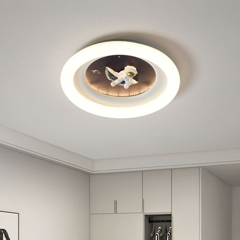 Luz de techo empotrada LED de hierro PE redonda de astronauta estrella minimalista moderna para sala de estar para niños 