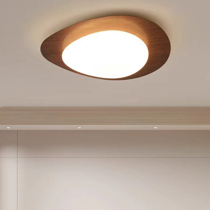 Zeitgenössische skandinavische Kieselstein-Oval-Acryl-Eisen-LED-Deckenleuchte für das Schlafzimmer 