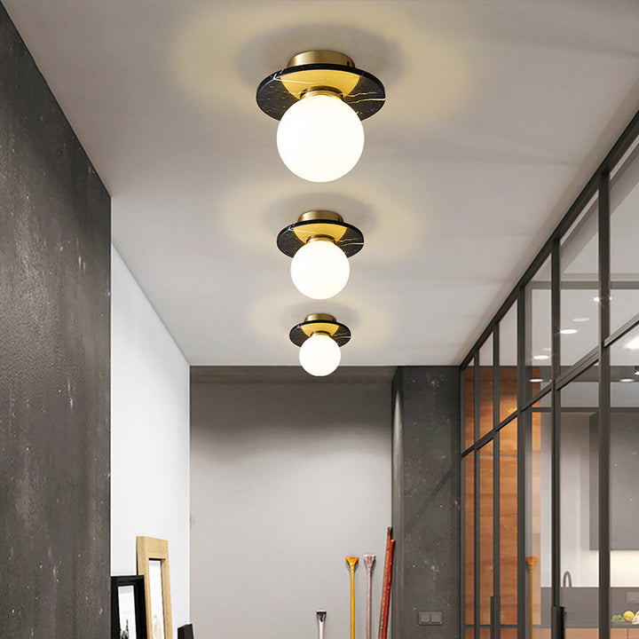 Zeitgenössisches nordisches rundes Magic Bean Glas Marmor Kupfer 1-Licht Semi-Flush Mount Deckenleuchte für Schlafzimmer 