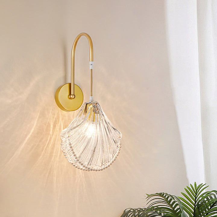 Applique murale 1 lumière avec abat-jour en verre, coquille de perle et plumes rondes traditionnelles françaises pour chambre à coucher 