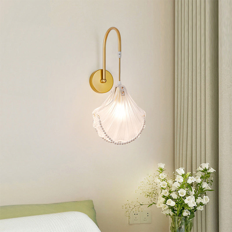 Applique murale 1 lumière avec abat-jour en verre, coquille de perle et plumes rondes traditionnelles françaises pour chambre à coucher 