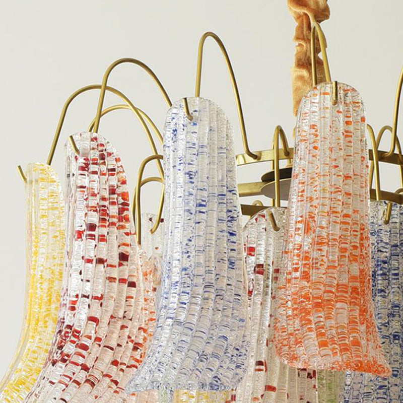 Lustre traditionnel français à branches courbées avec plumes en verre et fer, 5/6 lumières pour salon 