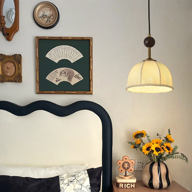 Lustre suspendu à 1 lumière en tissu orbe demi-rond chinois traditionnel avec bois massif et fer pour salon 