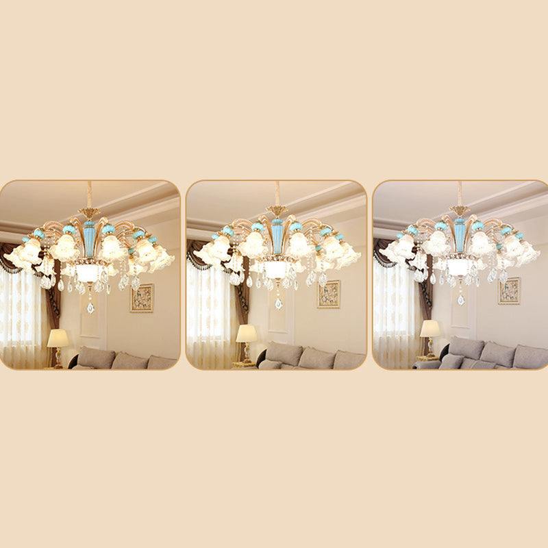 Traditioneller französischer Cremeblumen-Rundsäulen-Glas-Kristall-Zinklegierung 6/8/10/12/15 Licht Kronleuchter für Wohnzimmer 