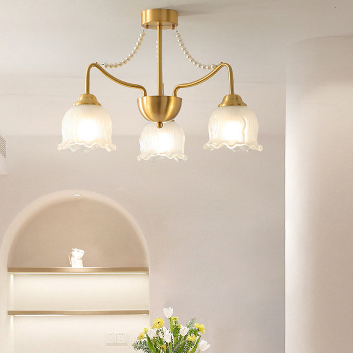 Luz de techo semiempotrada de 3/6/8 luces de latón con perlas de vidrio redondas y ramas florales francesas tradicionales para sala de estar 