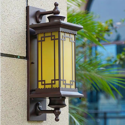 Lámpara Aplique de Pared de 1 Luz con Herrajes de Aluminio y Vidrio Rectangular de Casa Cuadrada Tradicional China para Patio Exterior 