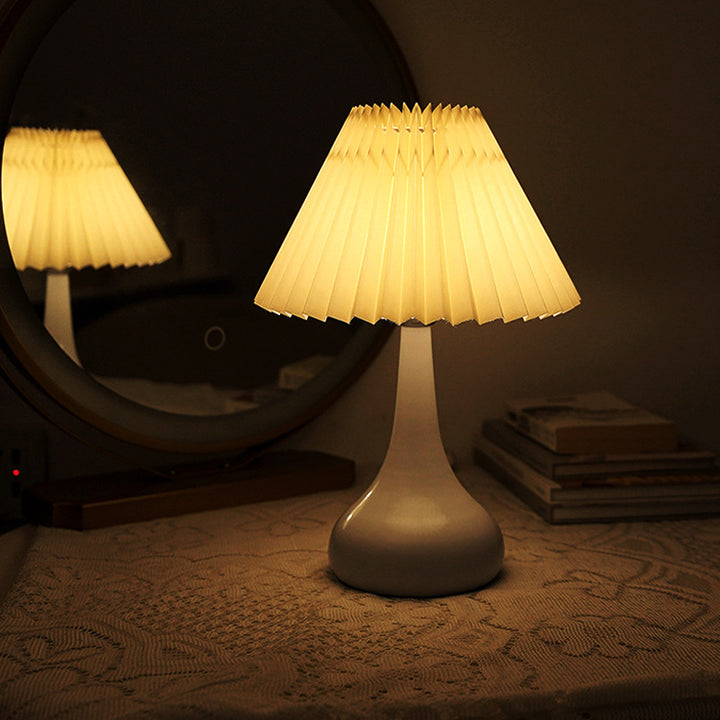 Lampe de table contemporaine scandinave ronde en tissu et métal à 1 lumière pour chambre 