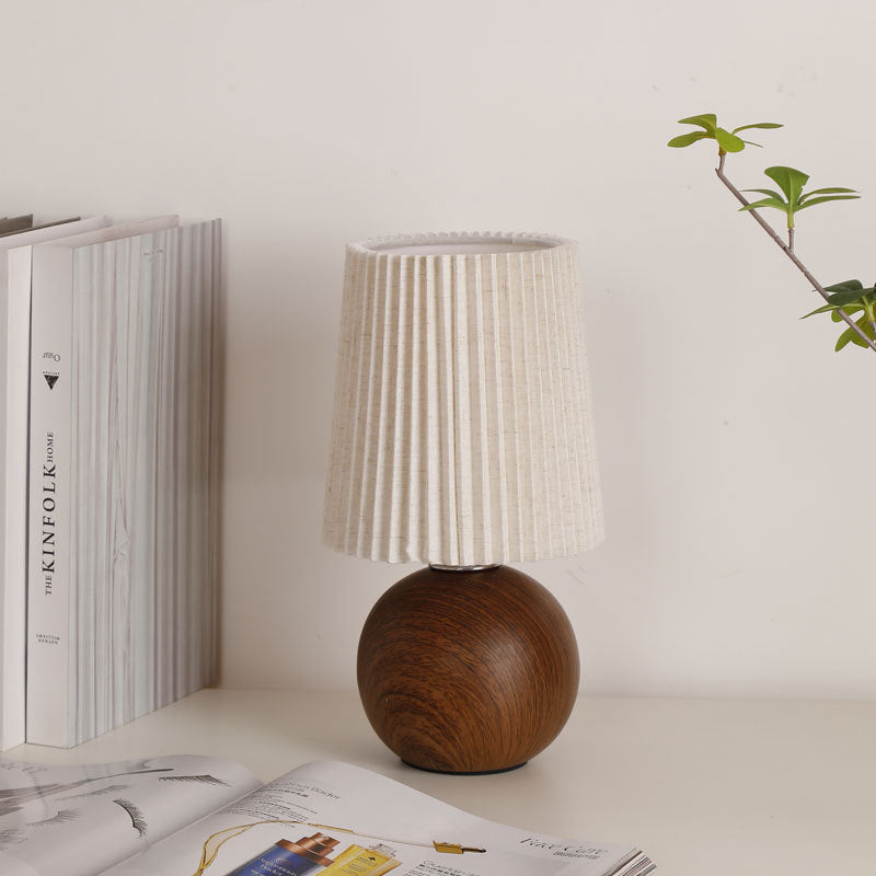 Moderne minimalistische zylindrische konische Stoff-Keramik-Tischlampe mit 1 Licht für das Schlafzimmer 