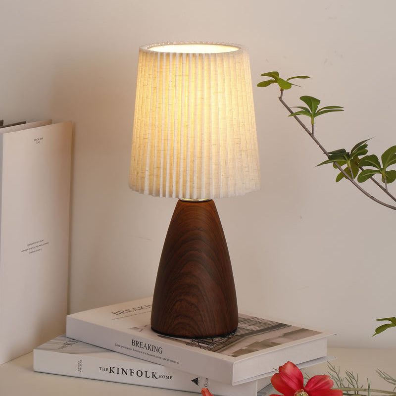 Moderne minimalistische zylindrische konische Stoff-Keramik-Tischlampe mit 1 Licht für das Schlafzimmer 