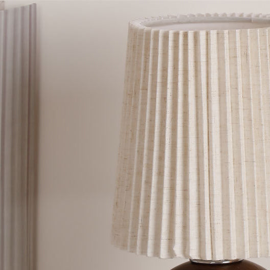 Moderne minimalistische zylindrische konische Stoff-Keramik-Tischlampe mit 1 Licht für das Schlafzimmer 