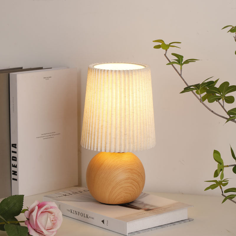 Moderne minimalistische zylindrische konische Stoff-Keramik-Tischlampe mit 1 Licht für das Schlafzimmer 