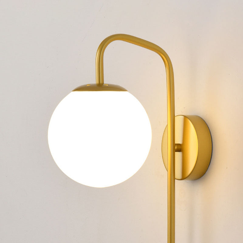 Moderne minimalistische Magie Bohne Biegung Runde Glas Eisen 1-Licht Wandleuchte Lampe für Wohnzimmer 