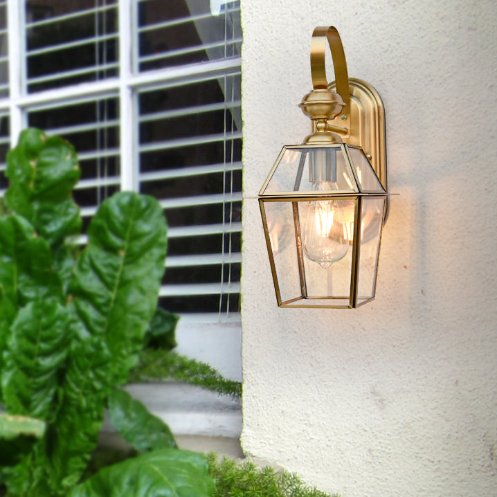 Lámpara de Aplique de Pared de 1 Luz Contemporánea Nórdica Hexagonal de Campana de Vidrio Impermeable de Latón para Patio Exterior 