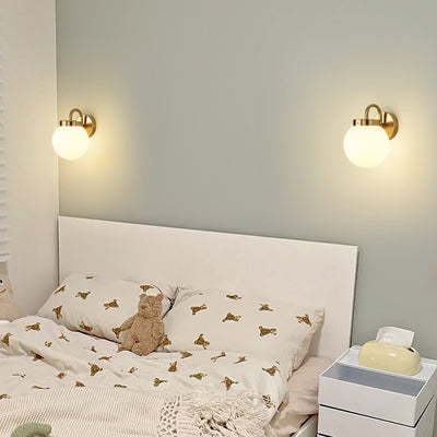 Moderne minimalistische Kugelgestreifte runde Glas-Eisen-Wandleuchte mit 1 Licht für das Wohnzimmer 