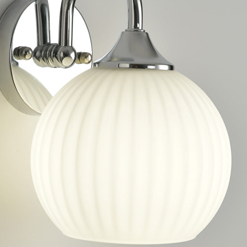 Moderne minimalistische Kugelgestreifte runde Glas-Eisen-Wandleuchte mit 1 Licht für das Wohnzimmer 