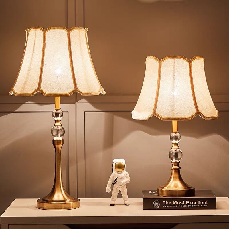 Lampe de table en laiton avec tissu rond en dentelle chinoise traditionnelle à 1 lumière pour salon 