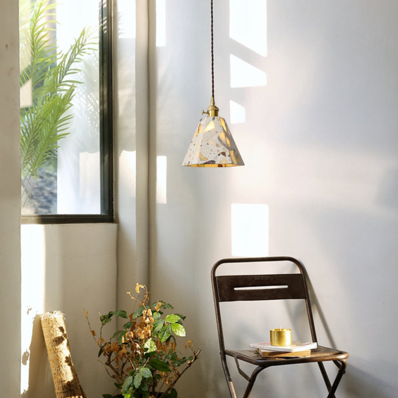Traditionelle japanische Skelett-kegelförmige quadratische Zement-Marmor-Kupfer 1-Licht Pendelleuchte für das Wohnzimmer 