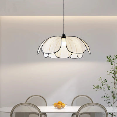Traditional Japanese Style Petal Round Fabric Metal 1-Light Pendant Light For Living Room