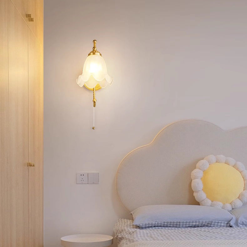 Traditional French Curved Floral Round Glass Copper 1-Light Wall Sconce Lamp For Bedroom