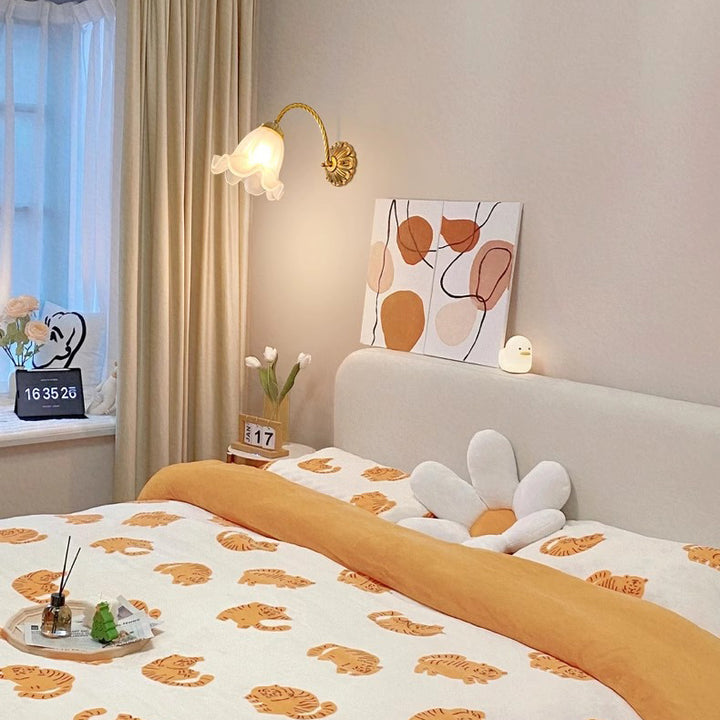 Aplique de pared de 1 luz de cobre con vidrio redondo floral curvado tradicional francés para dormitorio 