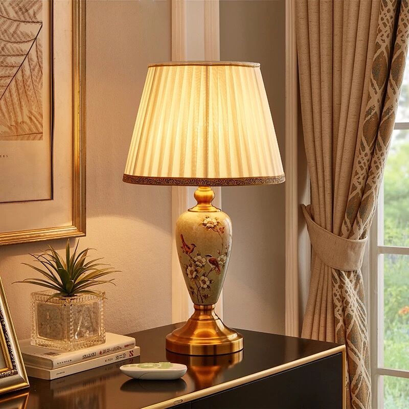 Lampe de table en céramique avec tissu en forme de feuilles de ventilateur rond chinois traditionnel à 1 lumière pour salon 