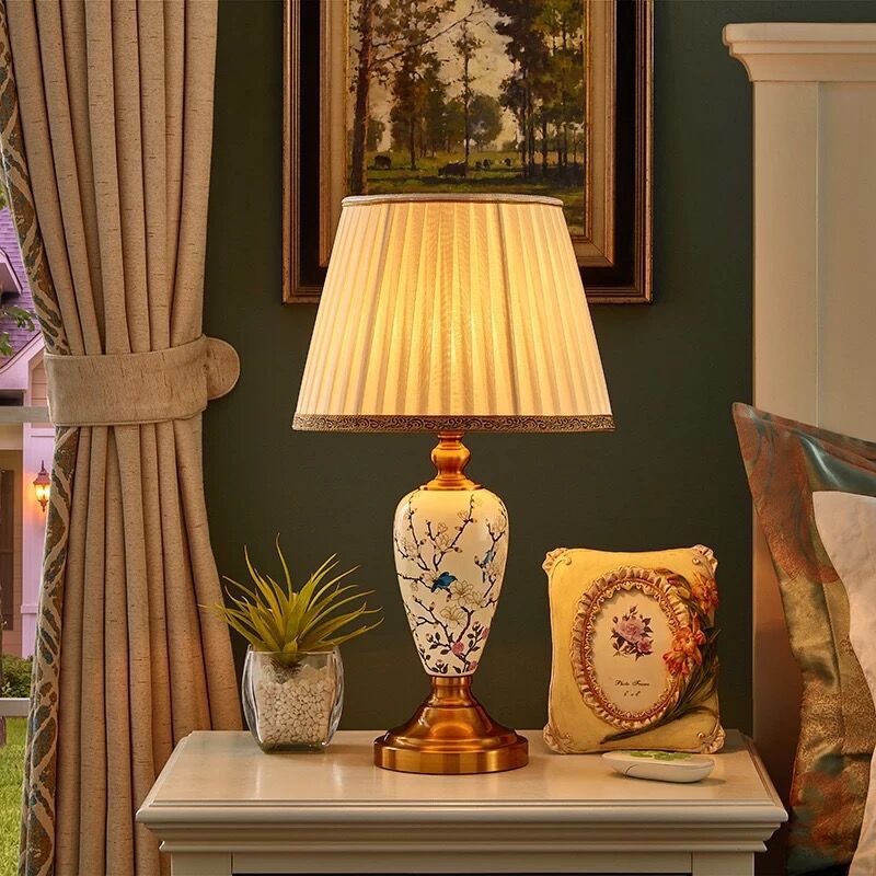 Lampe de table en céramique avec tissu en forme de feuilles de ventilateur rond chinois traditionnel à 1 lumière pour salon 